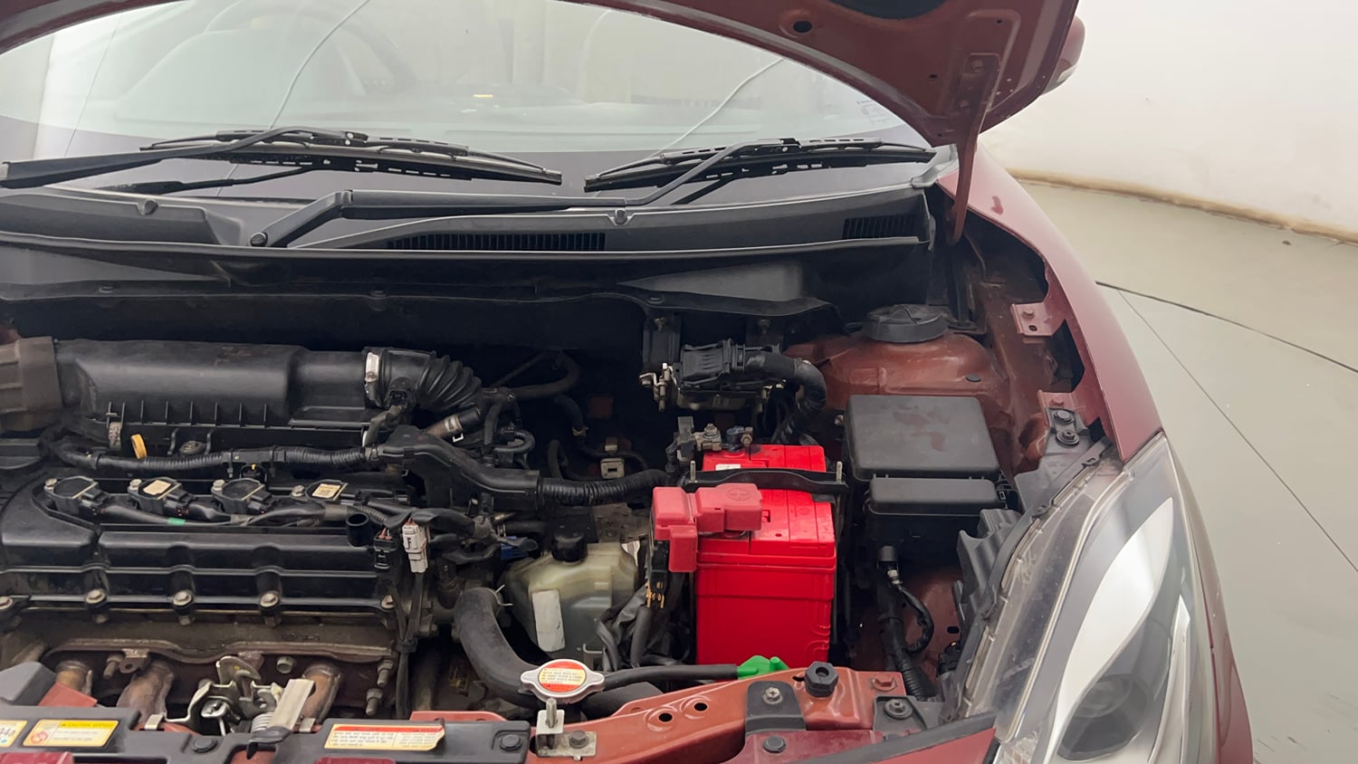 Used 2018 Maruti Suzuki Dzire ZXi Plus AMT Petrol Automatic engine ENGINE LEFT SIDE HINGE & APRON VIEW