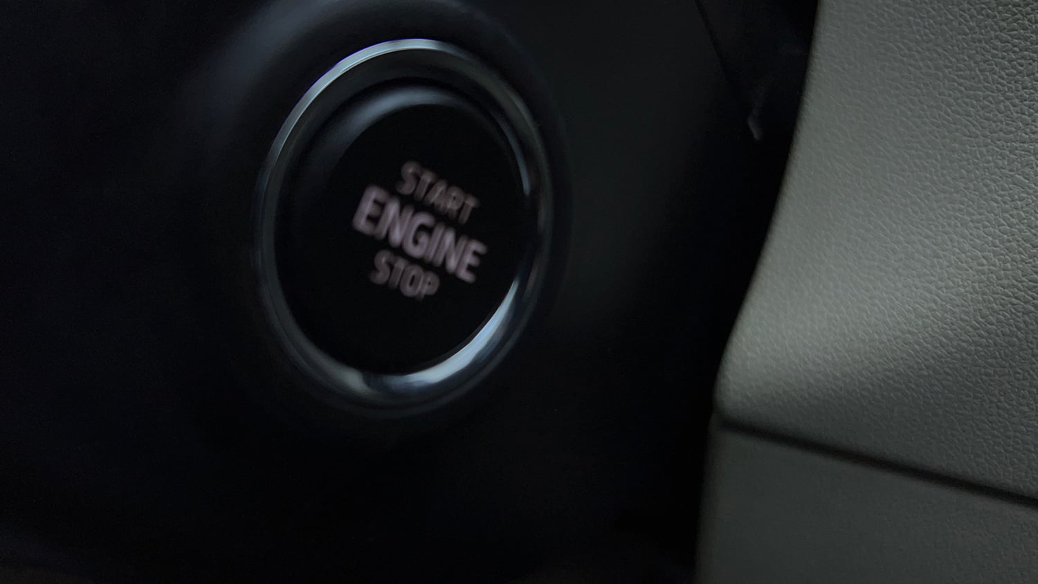 Used 2023 Skoda Slavia Style 1.0L TSI AT Petrol Automatic top_features Keyless start