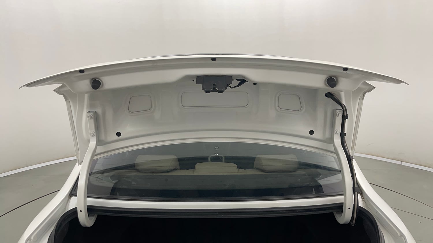 Used 2014 Hyundai Xcent S 1.2 (O) Petrol Manual interior DICKY DOOR OPEN VIEW