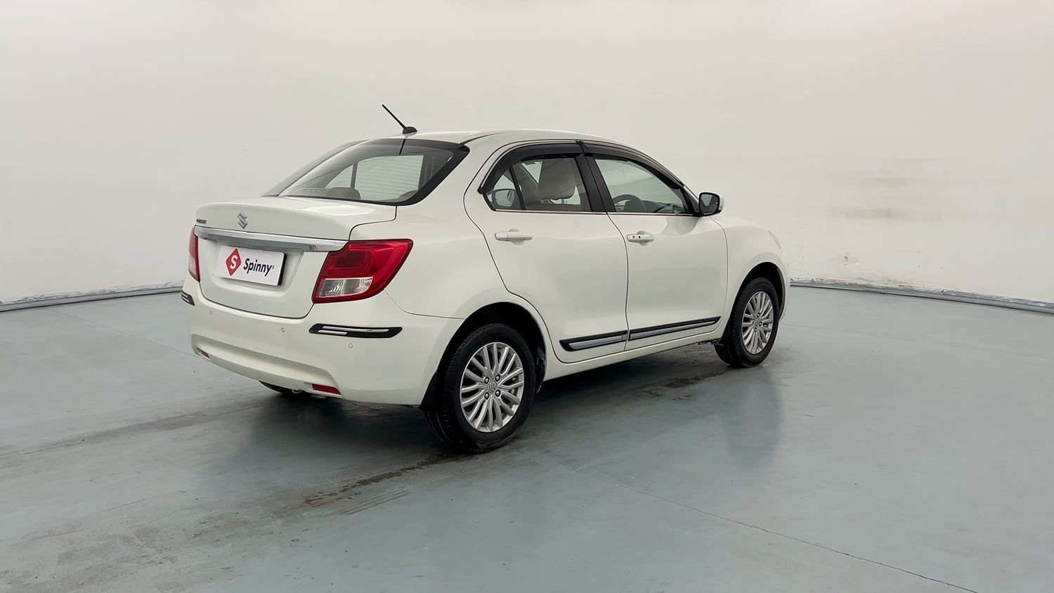 Used 2020 Maruti Suzuki Dzire ZXi Petrol Manual exterior RIGHT REAR CORNER VIEW