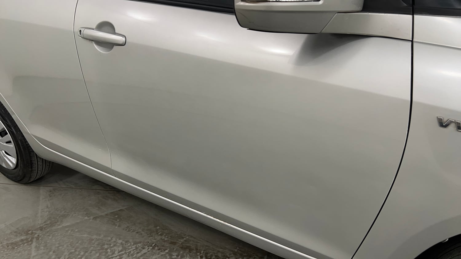 Used 2013 Maruti Suzuki Swift VXi Petrol Manual dents MINOR DENT