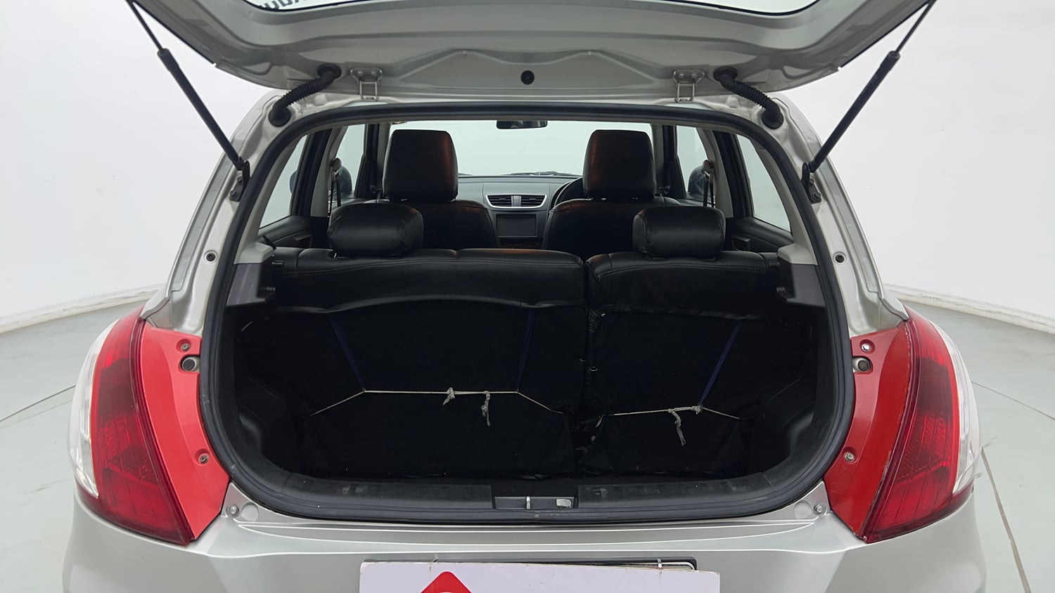 Used 2015 Maruti Suzuki Swift Lxi (O) Petrol Manual interior DICKY INSIDE VIEW