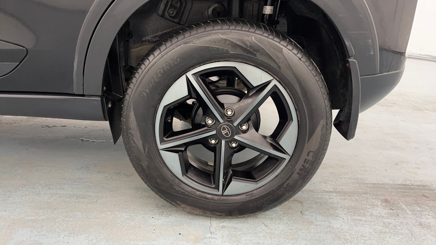 Used 2026 Tata Nexon Fearless + A PS DCA DK 1.2 Petrol Automatic tyres LEFT REAR TYRE RIM VIEW