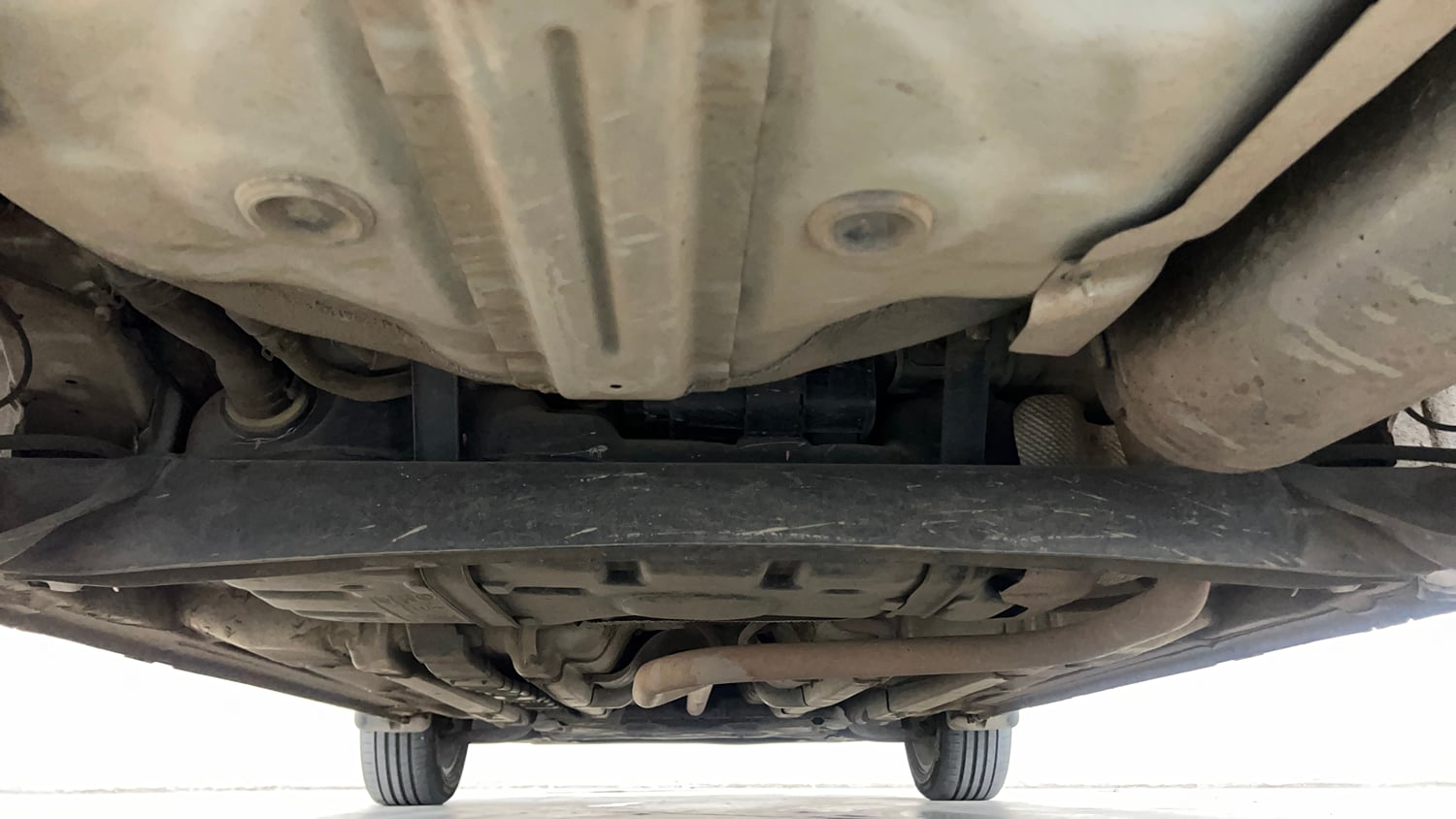 Used 2019 Hyundai Elite i20 Asta 1.2 (O) Petrol Manual extra REAR UNDERBODY VIEW (TAKEN FROM REAR)