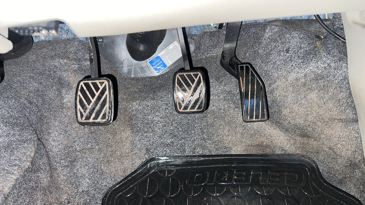 Used 2019 Maruti Suzuki Celerio ZXi Petrol Manual interior PEDALS VIEW