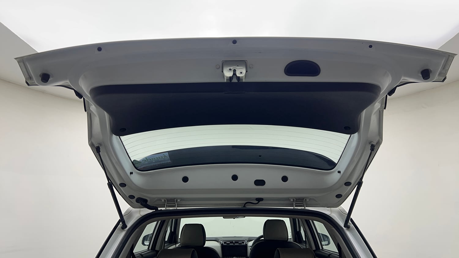 Used 2022 Hyundai Creta SX 1.5 Petrol Executive Petrol Manual interior DICKY DOOR OPEN VIEW