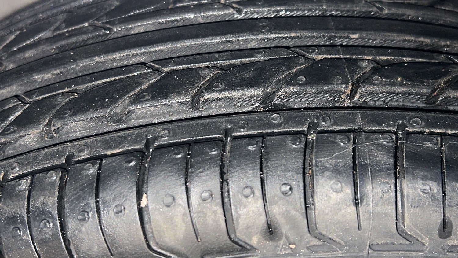 Used 2017 Maruti Suzuki Alto K10 VXi Petrol Manual tyres LEFT FRONT TYRE TREAD VIEW