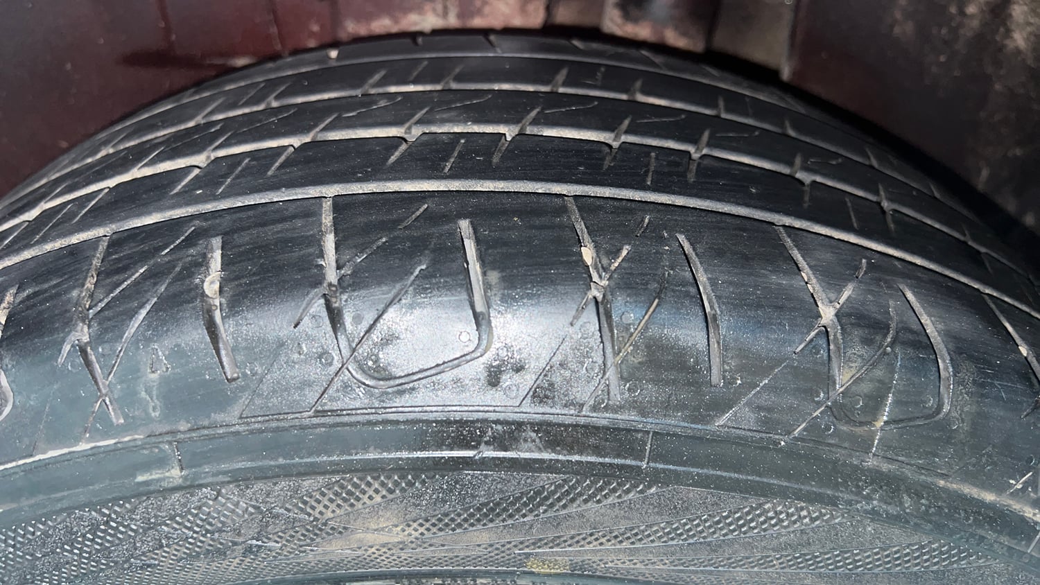 Used 2017 Maruti Suzuki Dzire VXi Petrol Manual tyres LEFT REAR TYRE TREAD VIEW