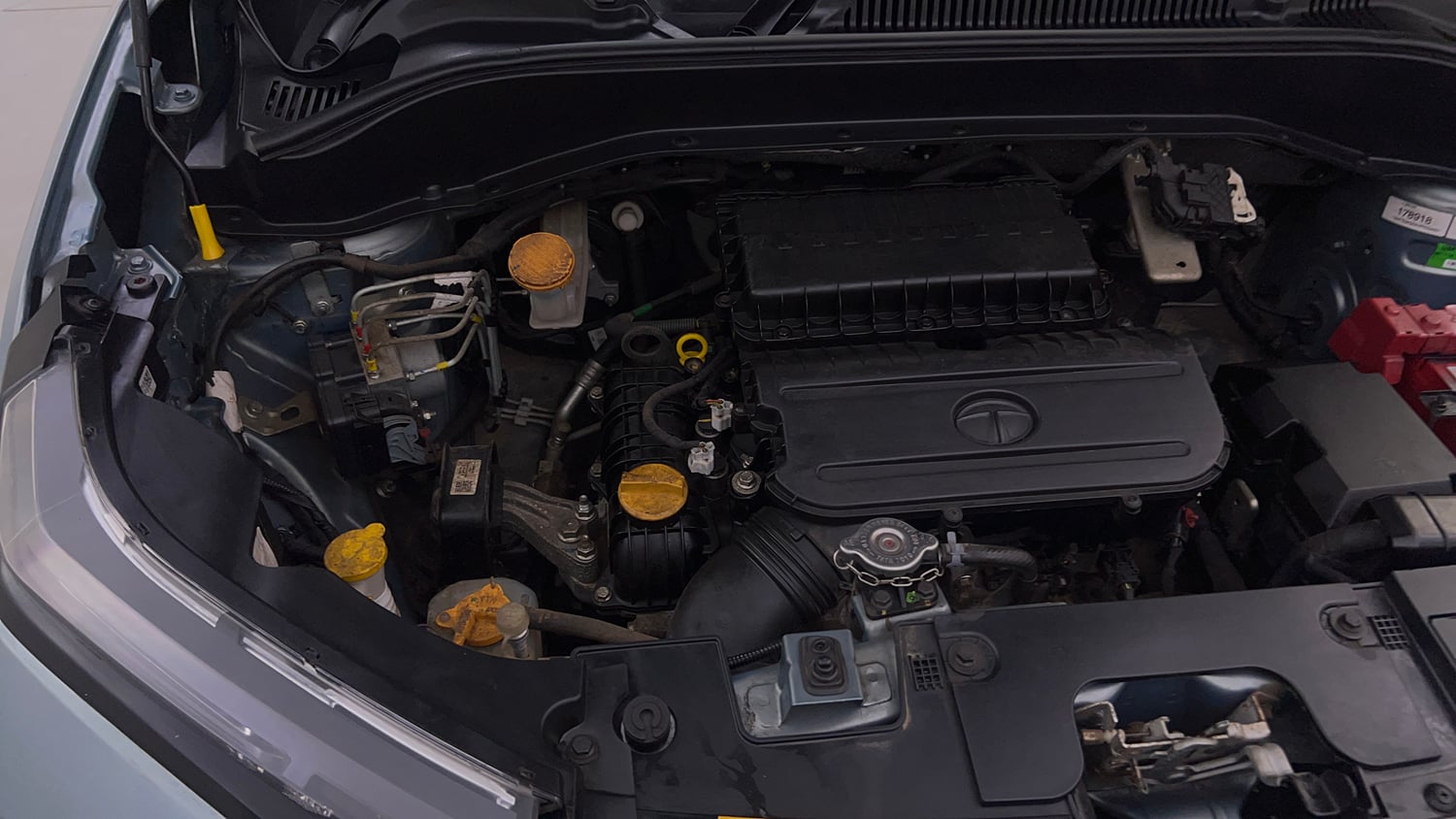 Used 2022 Tata Punch Adventure MT Petrol Manual engine ENGINE RIGHT SIDE VIEW