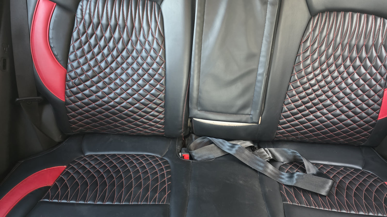 Used 2022 Hyundai Venue SX 1.2 Petrol Petrol Manual interior REAR SEAT CONDITION VIEW