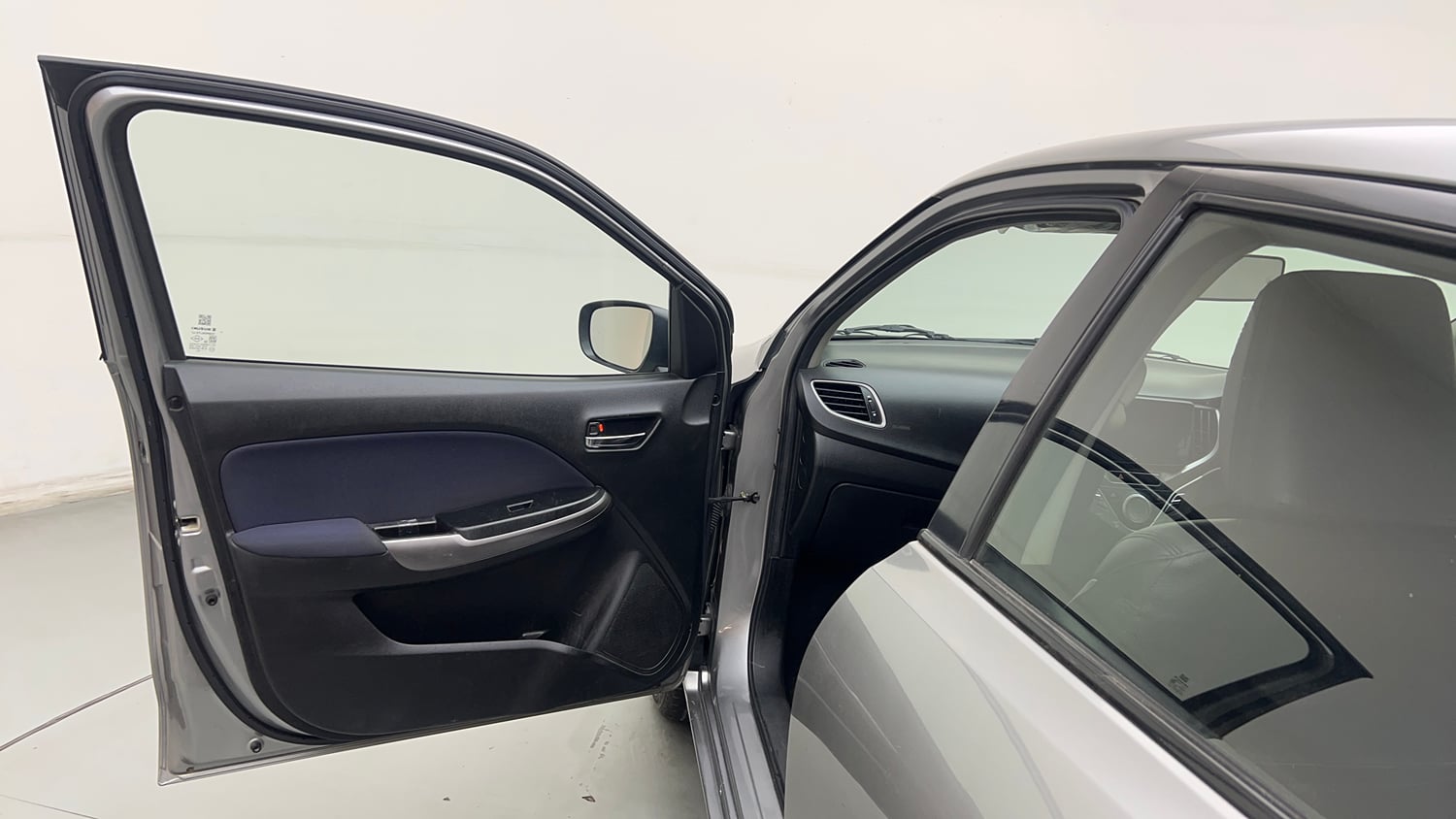 Used 2019 Maruti Suzuki Baleno Delta Petrol Manual interior LEFT FRONT DOOR OPEN VIEW