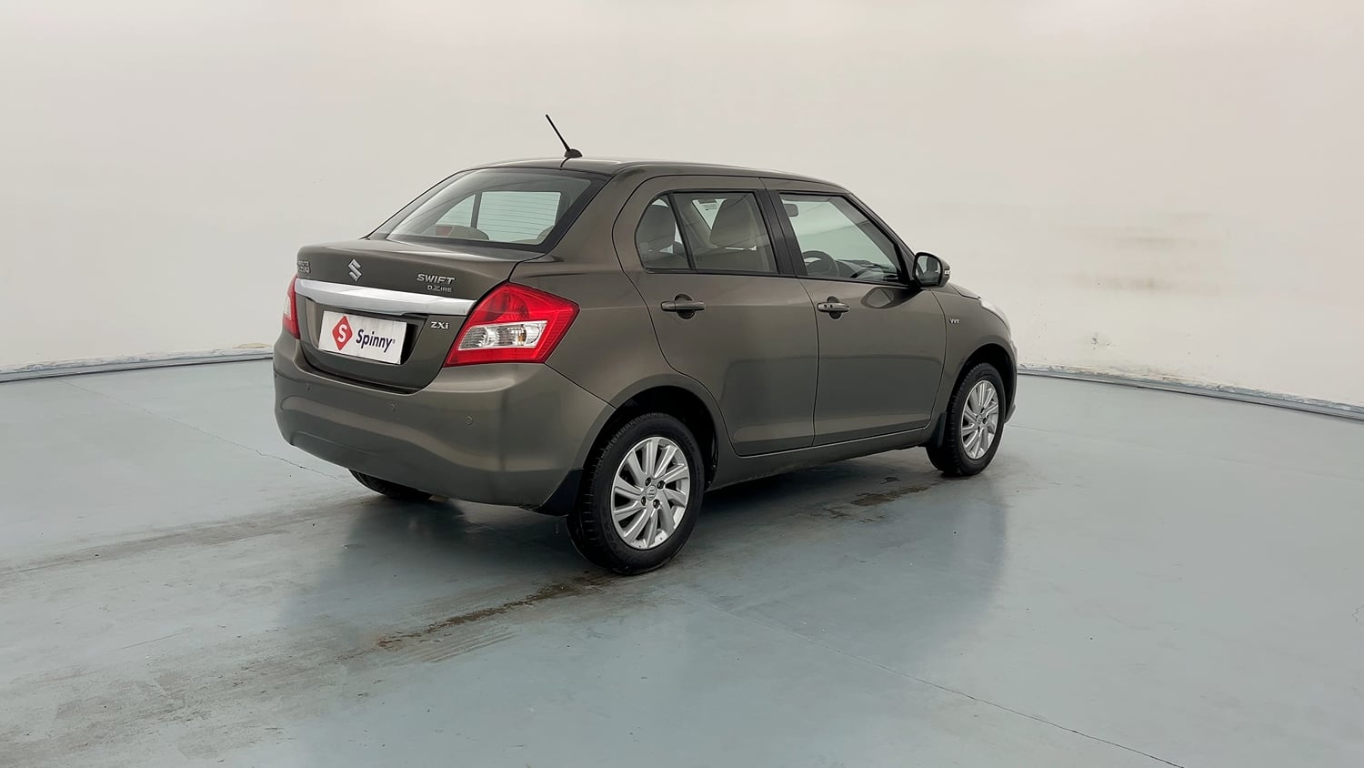 Used 2016 Maruti Suzuki Swift Dzire ZXI Petrol Manual exterior RIGHT REAR CORNER VIEW