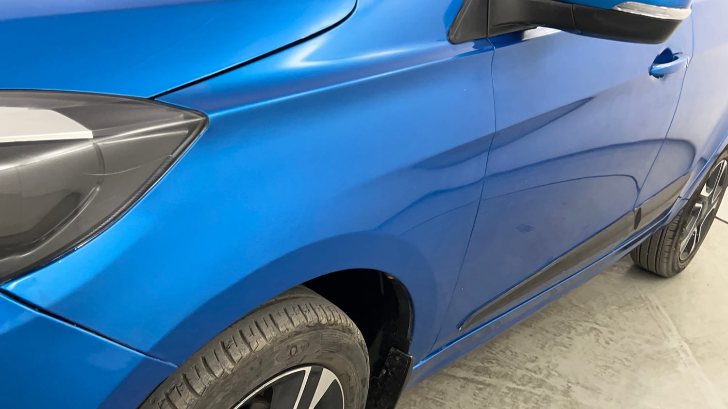 Used 2019 Tata Tiago Revotron XZ Plus Petrol Manual dents MINOR DENT
