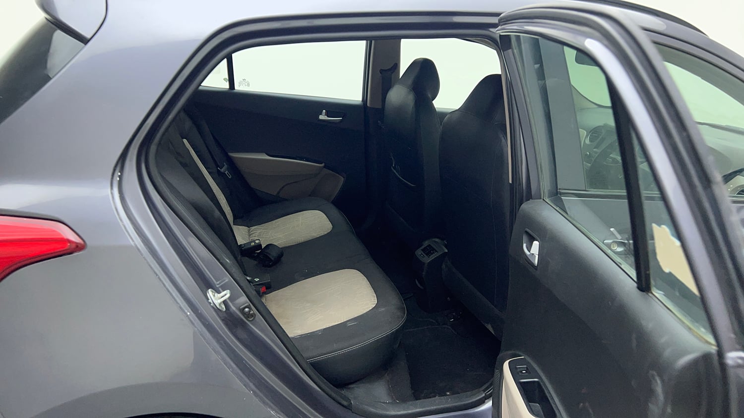 Used 2017 Hyundai Grand i10 Sportz (O) AT 1.2 Kappa VTVT Petrol Automatic interior RIGHT SIDE REAR DOOR CABIN VIEW