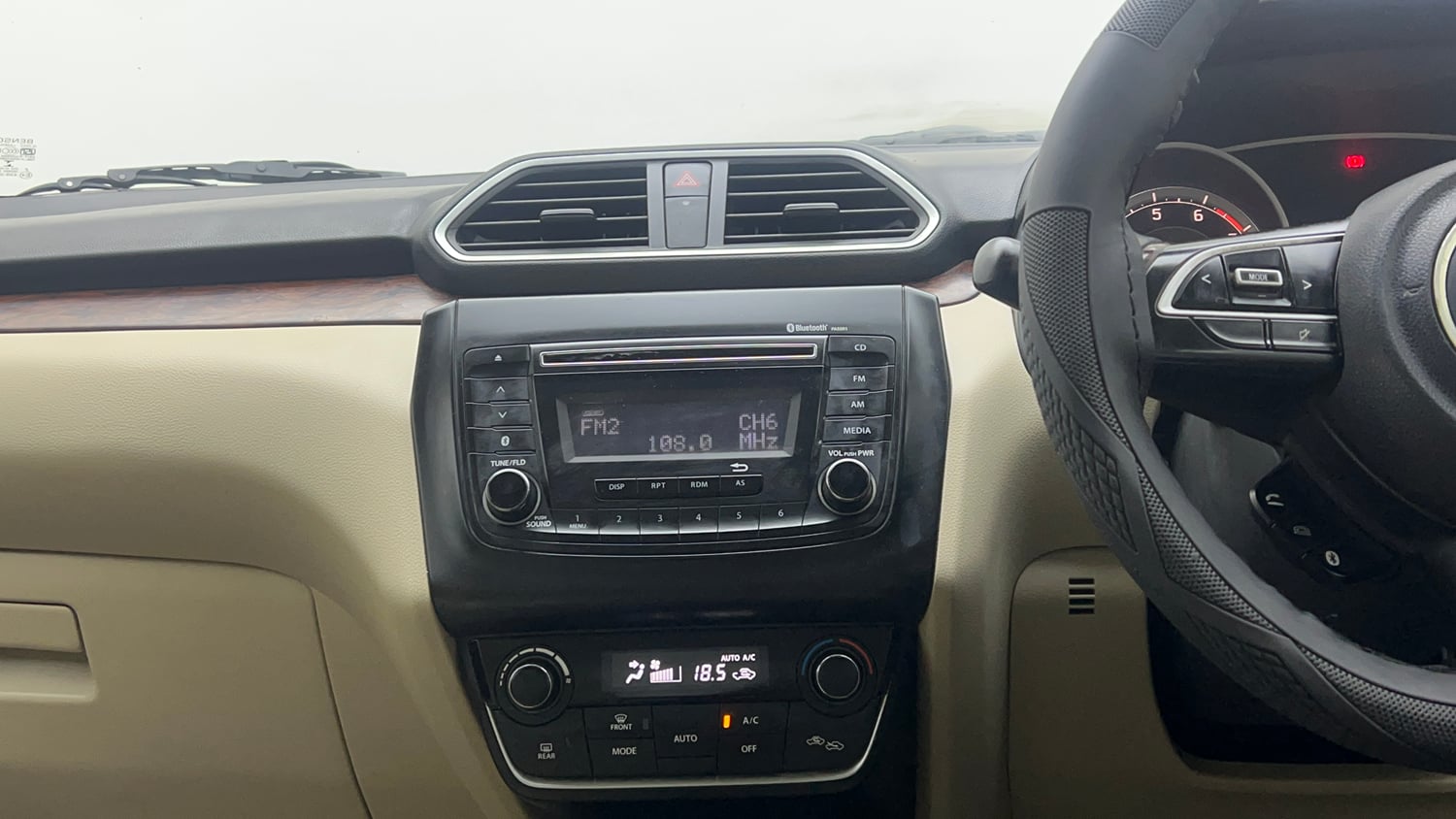 Used 2017 Maruti Suzuki Dzire ZXi AMT Petrol Automatic interior MUSIC SYSTEM & AC CONTROL VIEW