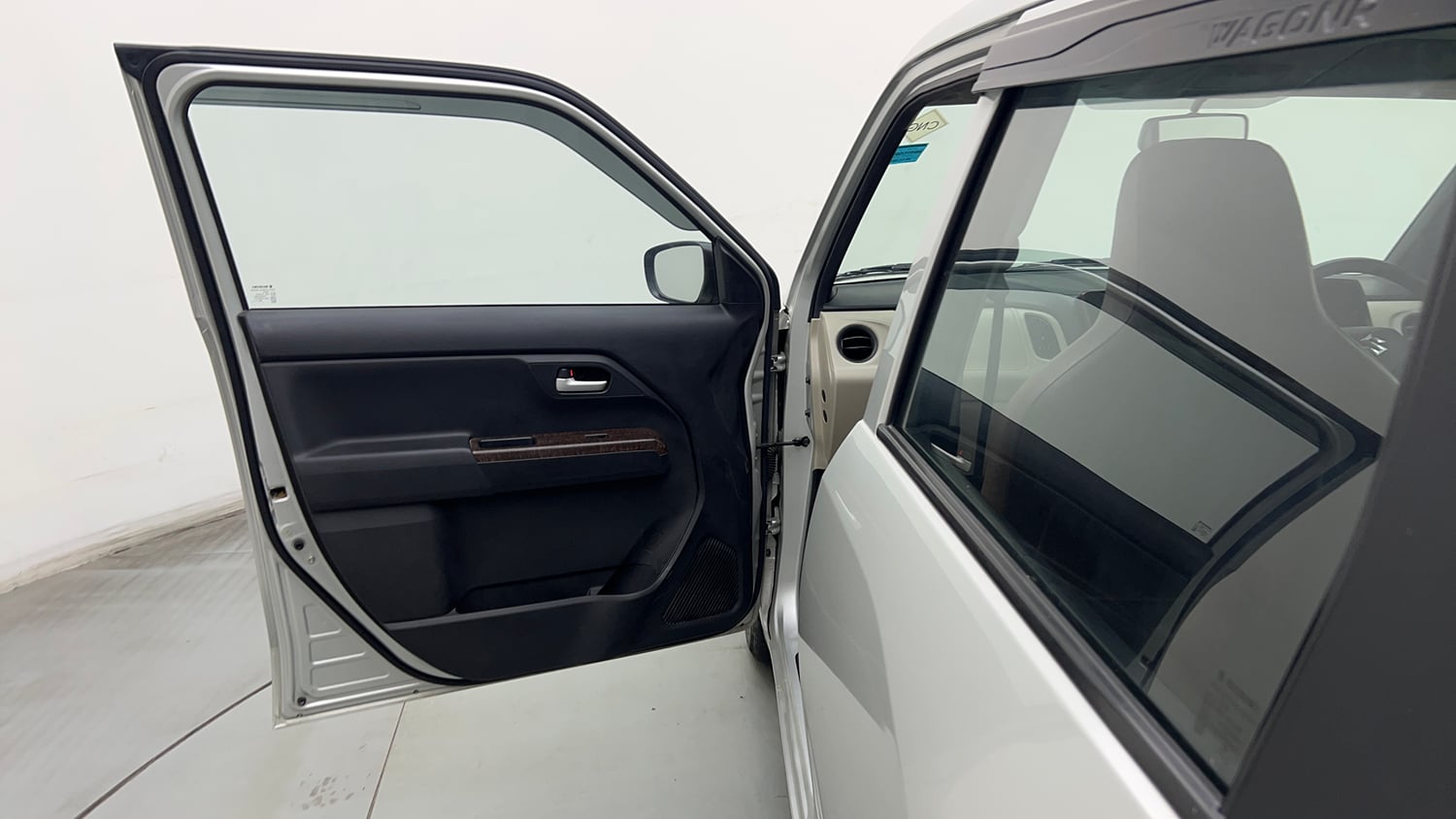 Used 2024 Maruti Suzuki Wagon R VXI 1.0 CNG Cng Manual interior LEFT FRONT DOOR OPEN VIEW