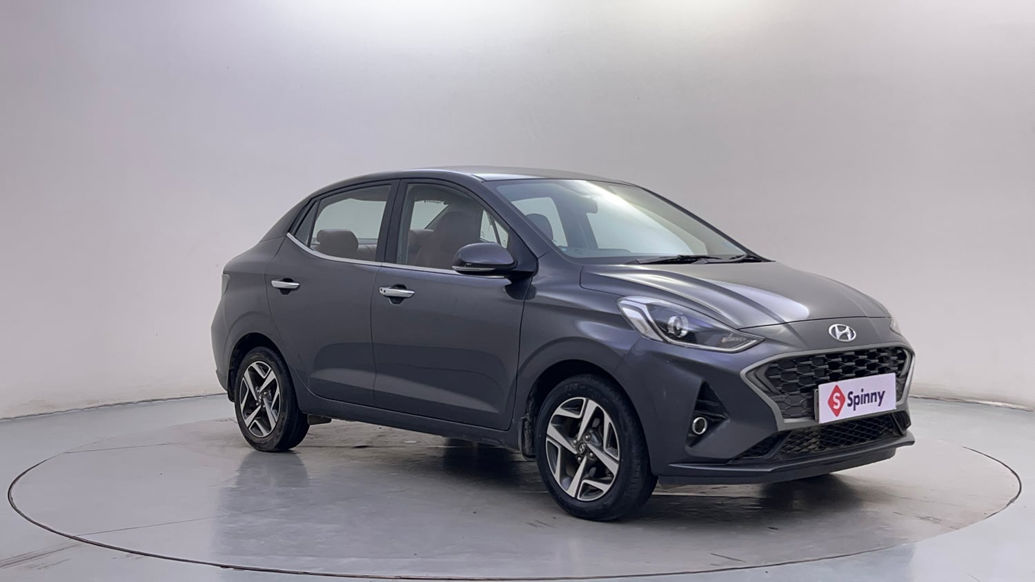 Used 2020 Hyundai Aura SX 1.2 (O) Petrol Petrol Manual exterior RIGHT FRONT CORNER VIEW