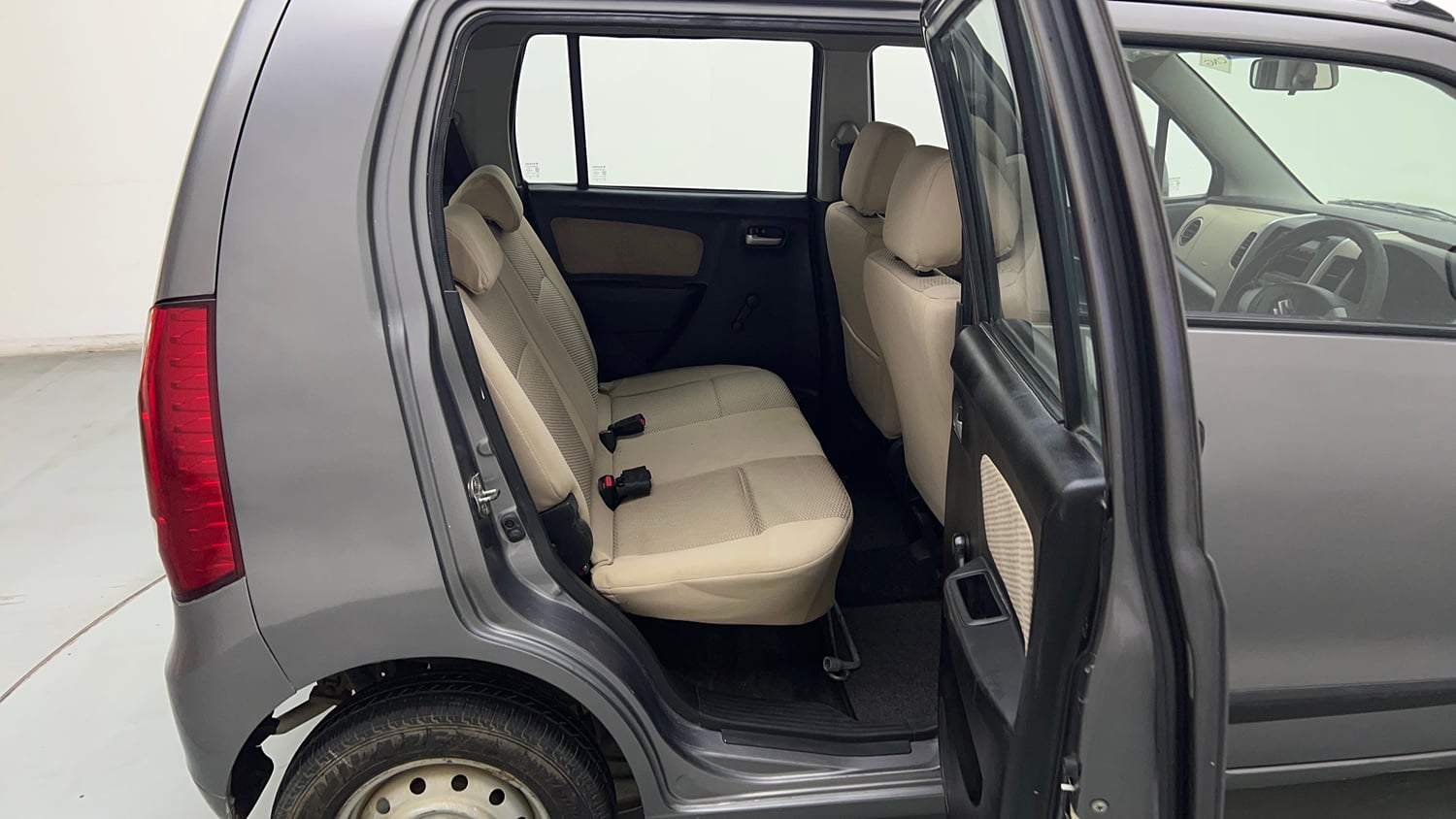 Used 2019 Maruti Suzuki Wagon R LXI CNG Cng Manual interior RIGHT SIDE REAR DOOR CABIN VIEW