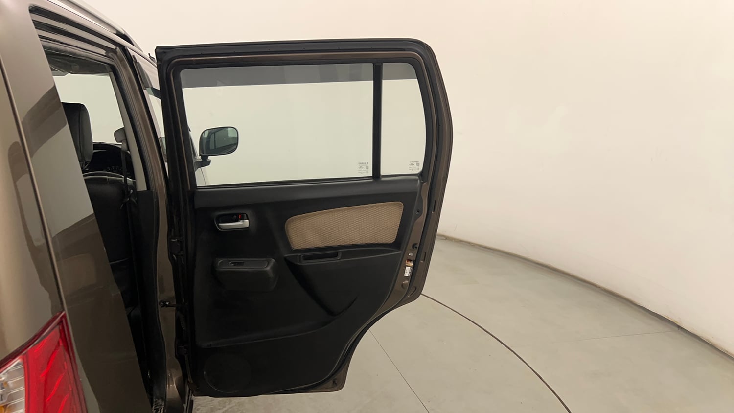 Used 2018 Maruti Suzuki Wagon R LXI CNG (O) Cng Manual interior RIGHT REAR DOOR OPEN VIEW