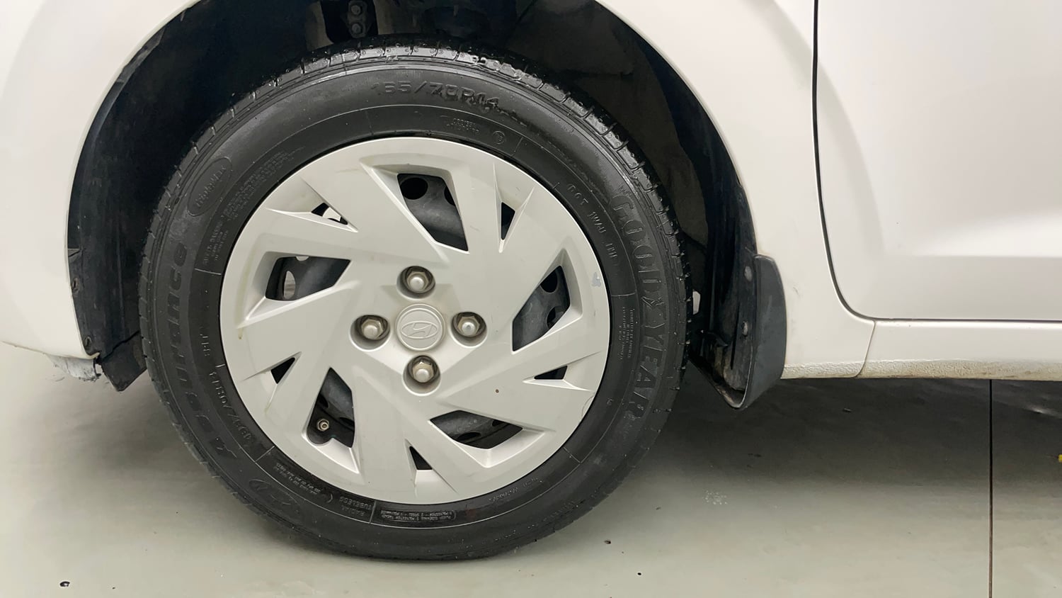 Used 2023 Hyundai Grand i10 Nios Magna 1.2 Kappa VTVT Petrol Manual tyres LEFT FRONT TYRE RIM VIEW