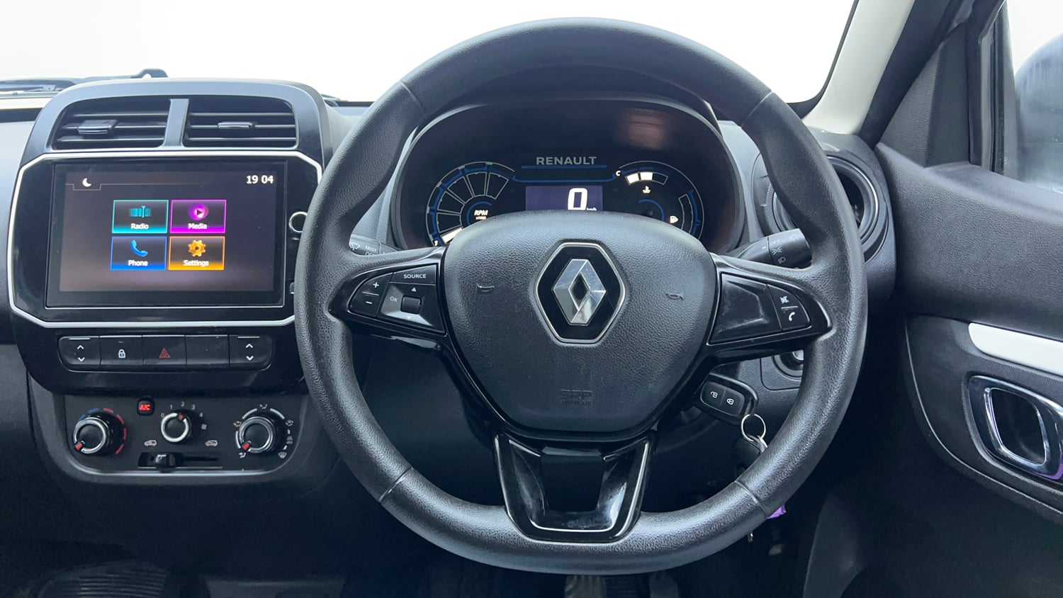 Used 2024 Renault Kwid CLIMBER AMT Petrol Automatic interior STEERING VIEW