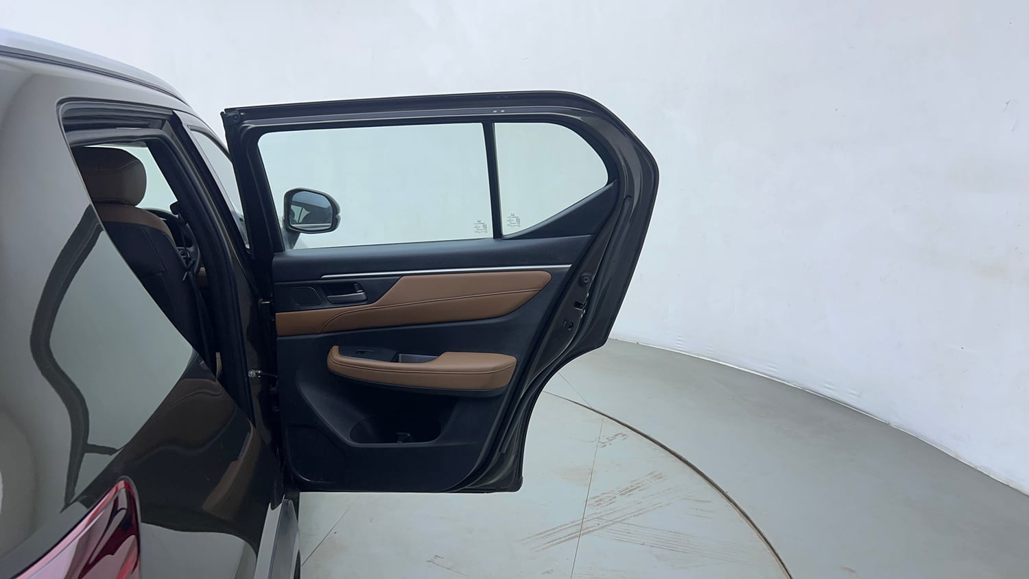 Used 2024 Honda Elevate ZX CVT Petrol Automatic interior RIGHT REAR DOOR OPEN VIEW