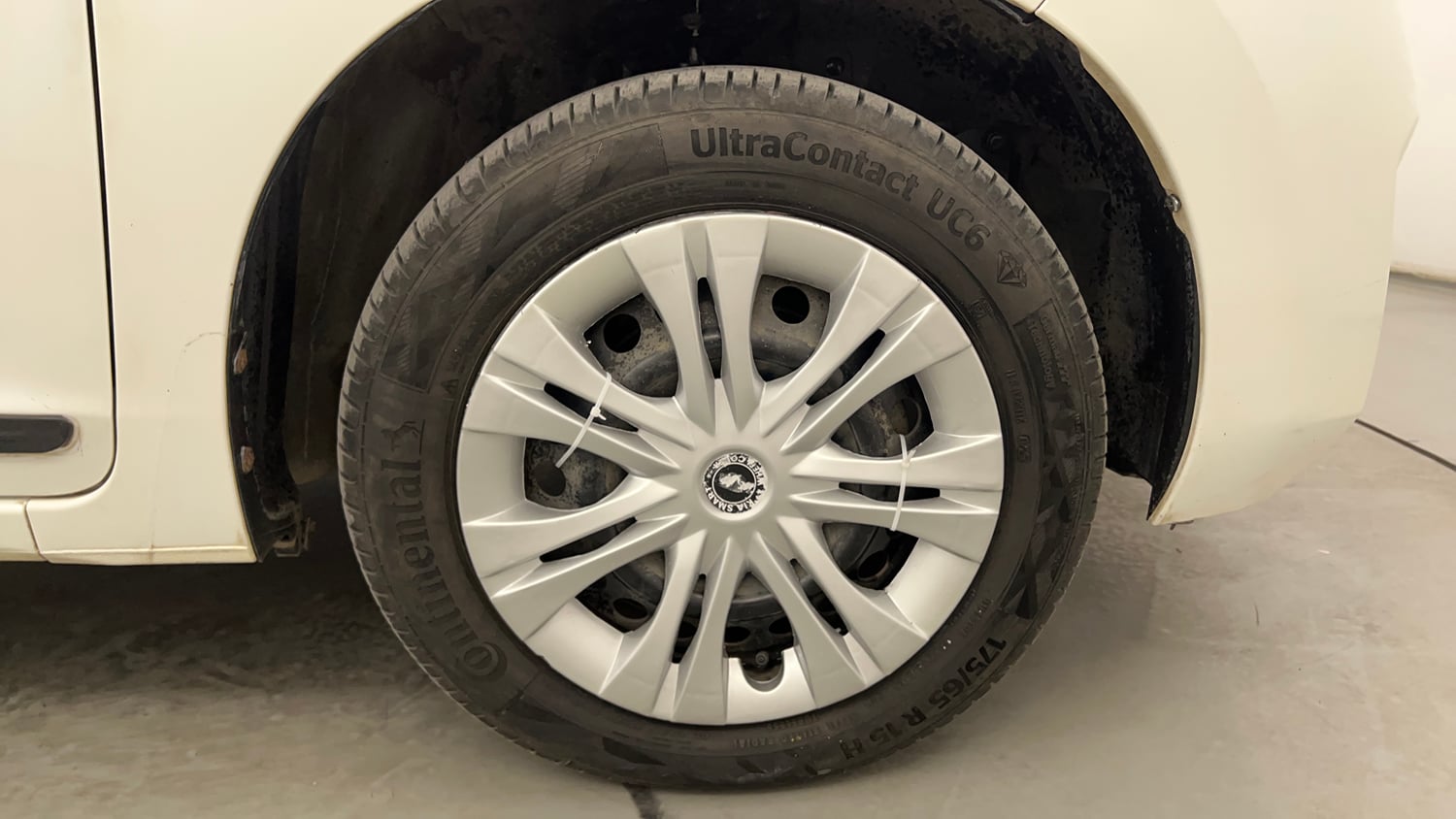 Used 2016 Honda Jazz SV Petrol Petrol Manual tyres RIGHT FRONT TYRE RIM VIEW