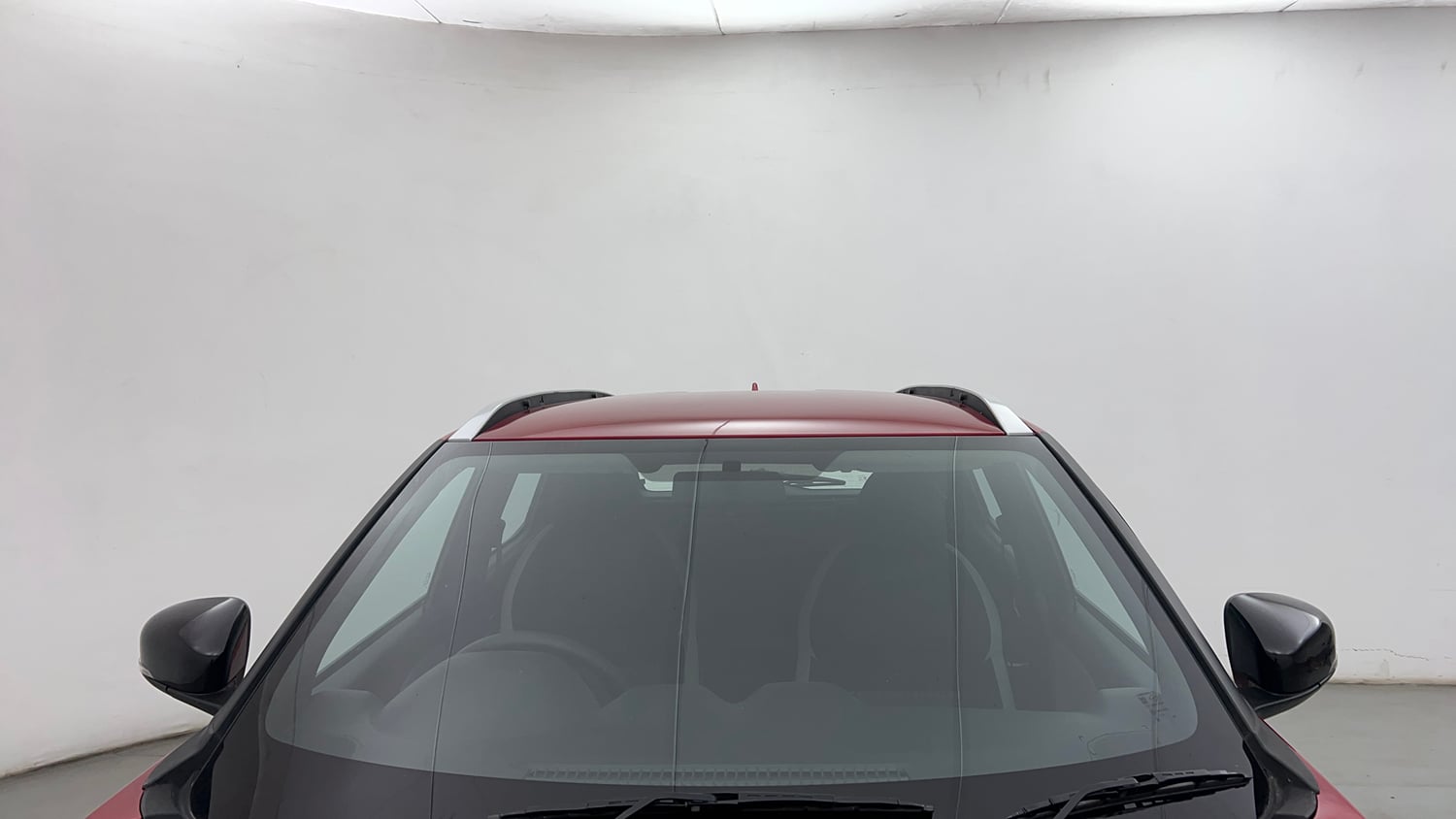 Used 2023 Nissan Magnite XV Turbo CVT Petrol Automatic exterior FRONT WINDSHIELD VIEW
