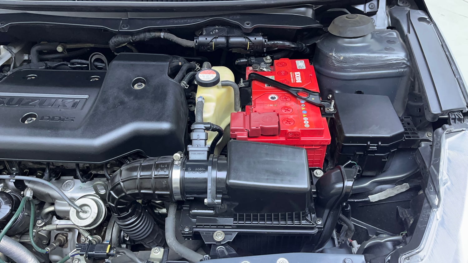 Used 2018 Maruti Suzuki Ciaz Delta 1.3 Hybrid Diesel Manual engine ENGINE LEFT SIDE VIEW