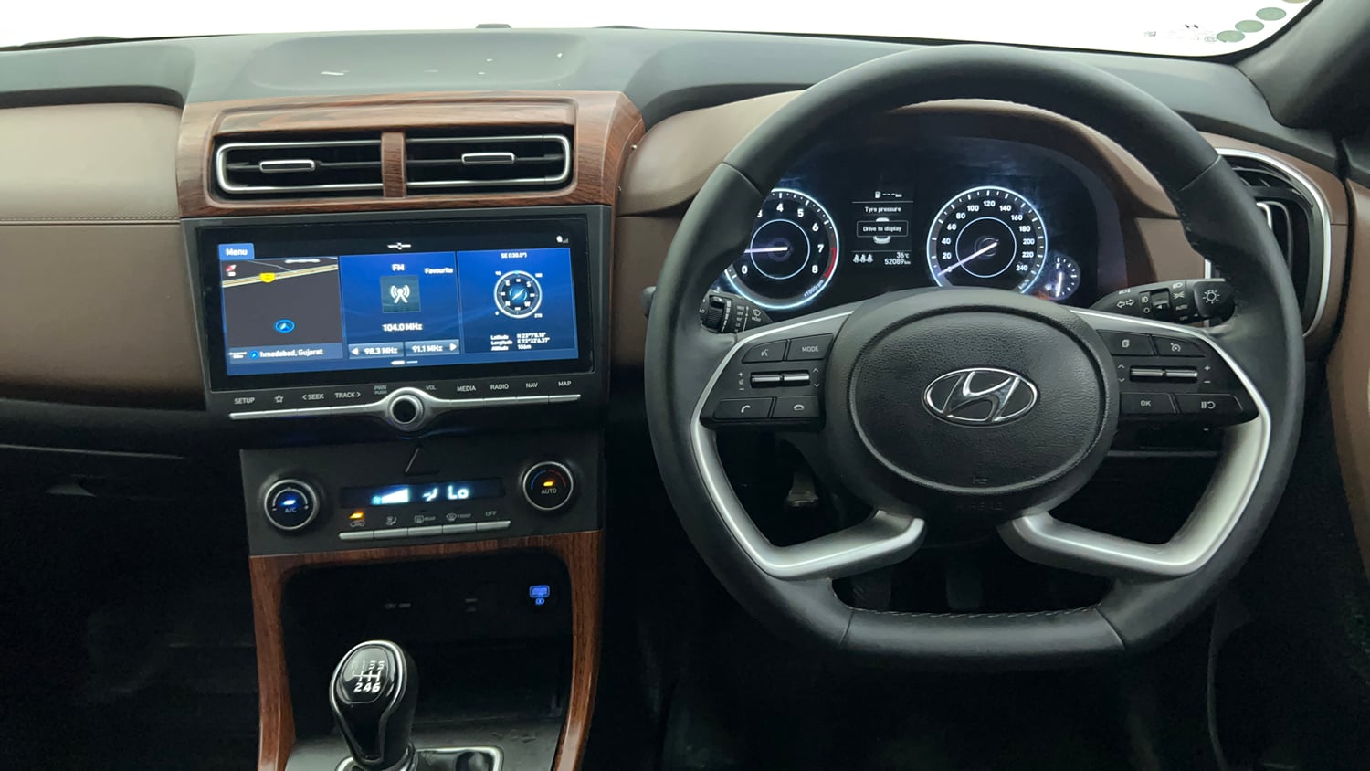 Used 2023 Hyundai Creta SX 1.5 Petrol Petrol Manual interior STEERING VIEW