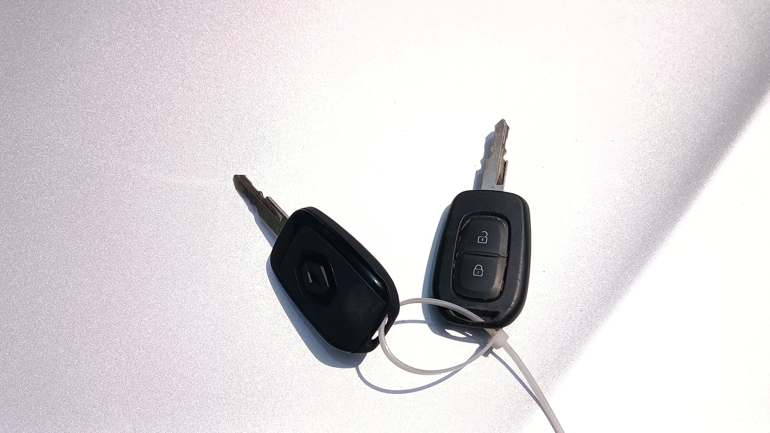 Used 2023 Renault Kwid RXT 1.0 AMT Petrol Automatic extra CAR KEY VIEW