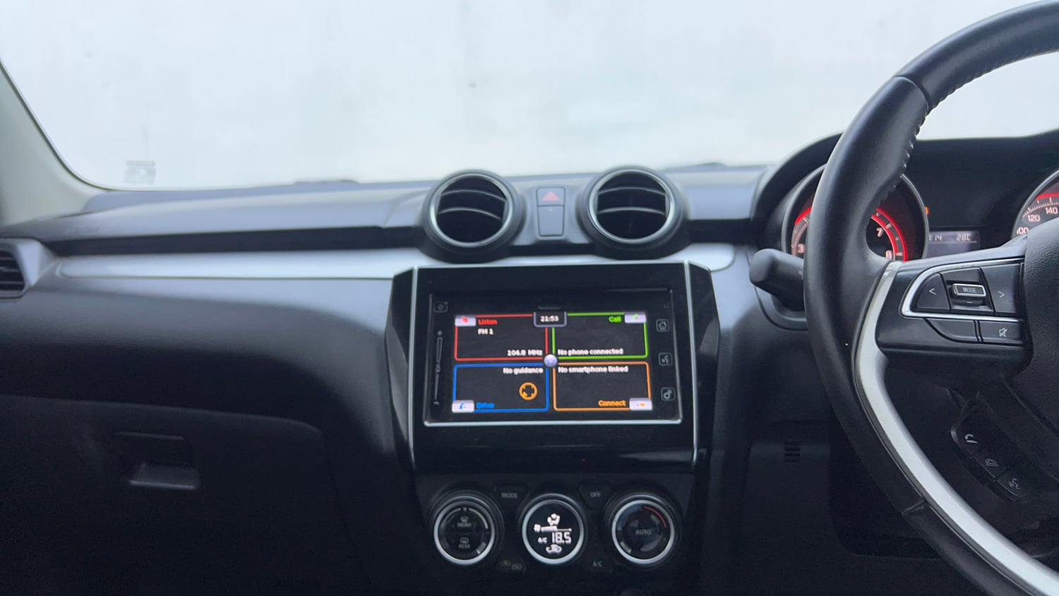 Used 2019 Maruti Suzuki Swift ZXi Plus AMT Petrol Automatic interior MUSIC SYSTEM & AC CONTROL VIEW