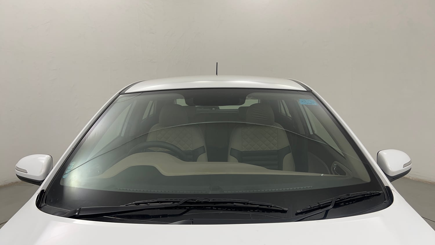 Used 2019 Hyundai Elite i20 Asta 1.2 (O) Petrol Manual exterior FRONT WINDSHIELD VIEW