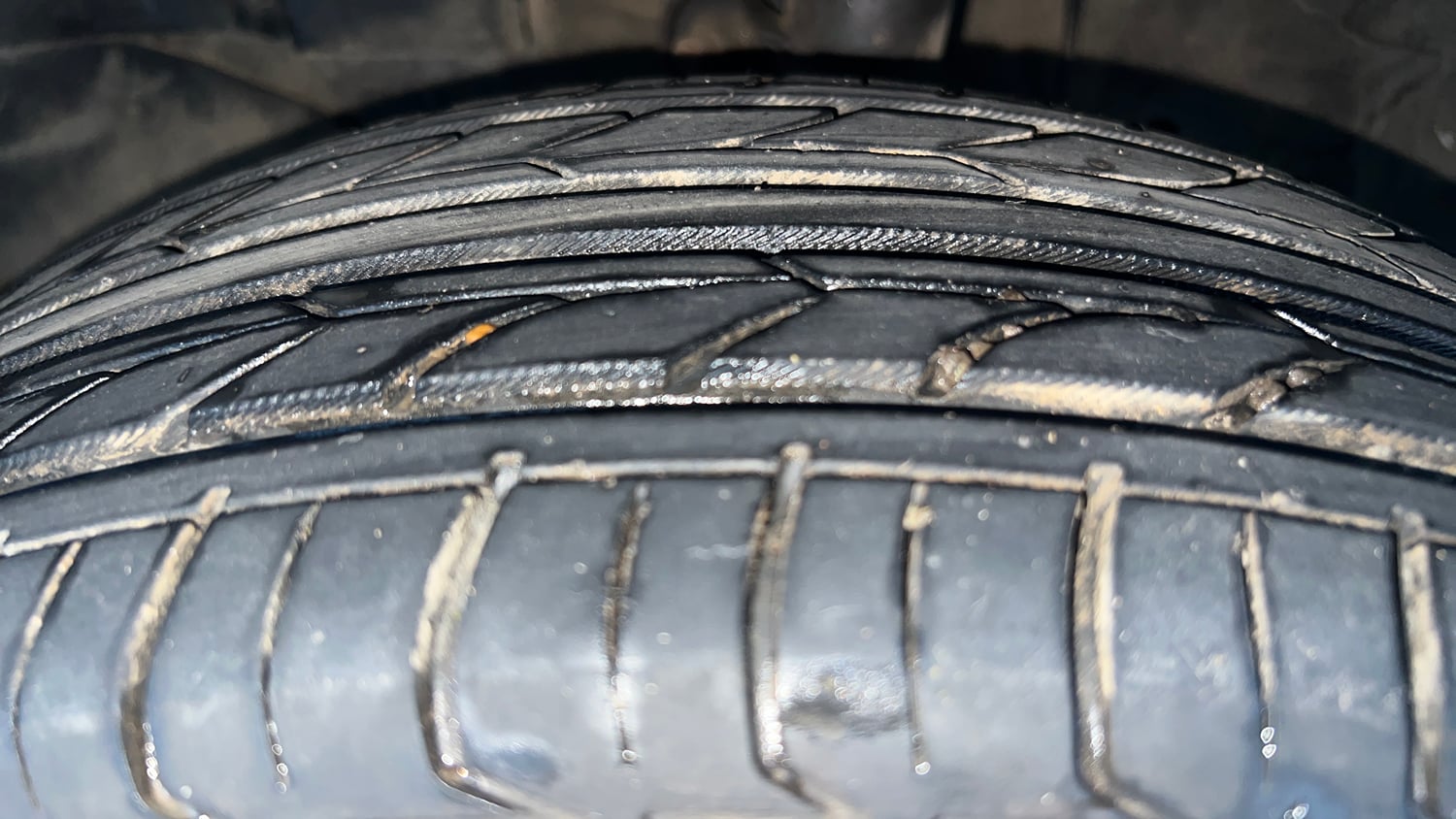 Used 2022 Honda Amaze VX CVT 1.2 Petrol Petrol Automatic tyres LEFT FRONT TYRE TREAD VIEW