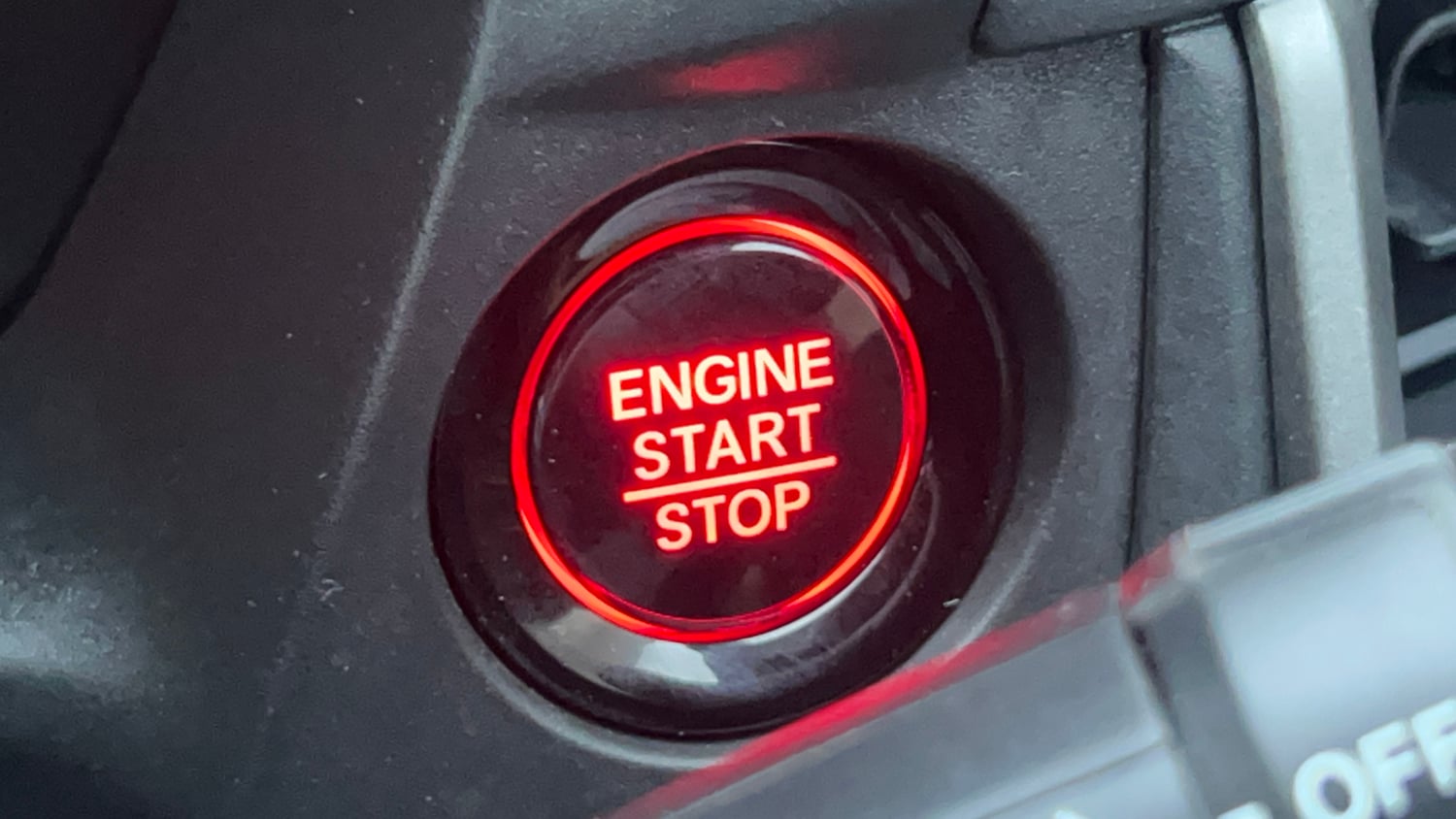 Used 2024 Honda Elevate ZX CVT Petrol Automatic top_features Keyless start