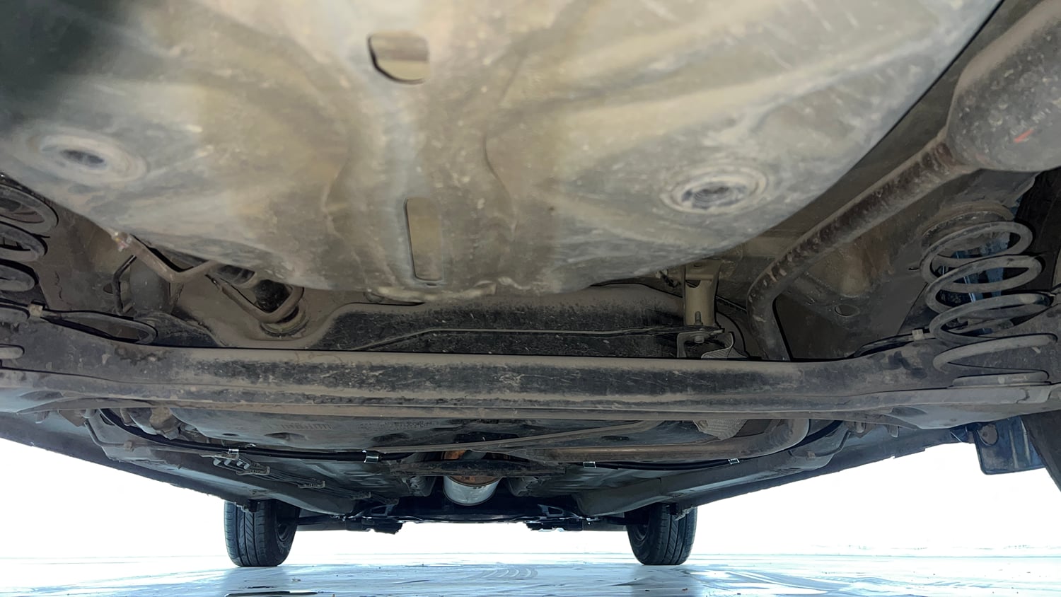 Used 2017 Maruti Suzuki Dzire VXi AMT Petrol Automatic extra REAR UNDERBODY VIEW (TAKEN FROM REAR)