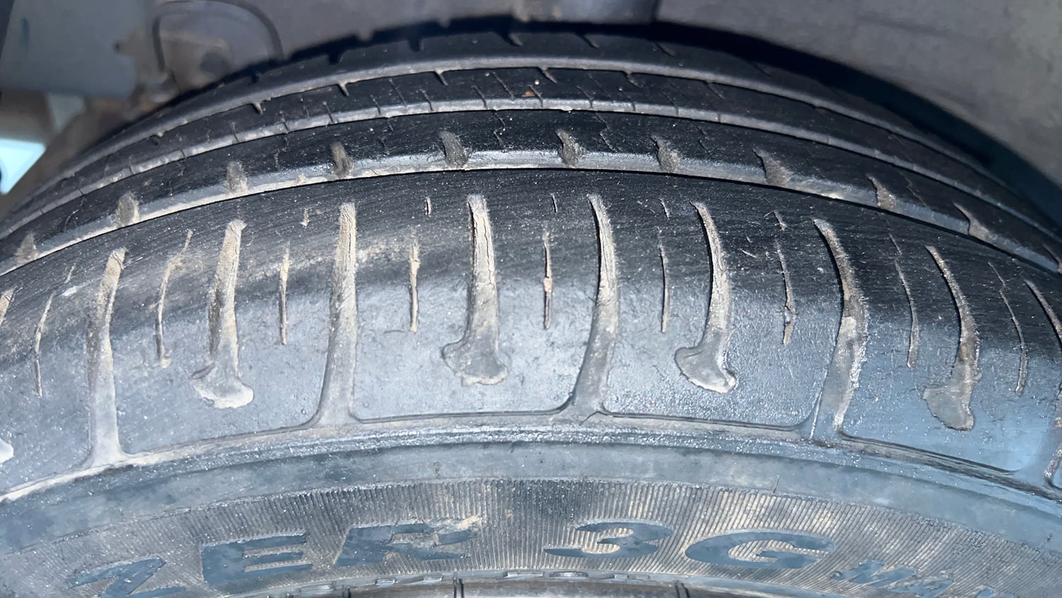 Used 2017 Hyundai Grand i10 Magna 1.2 Kappa VTVT Petrol Manual tyres RIGHT REAR TYRE TREAD VIEW