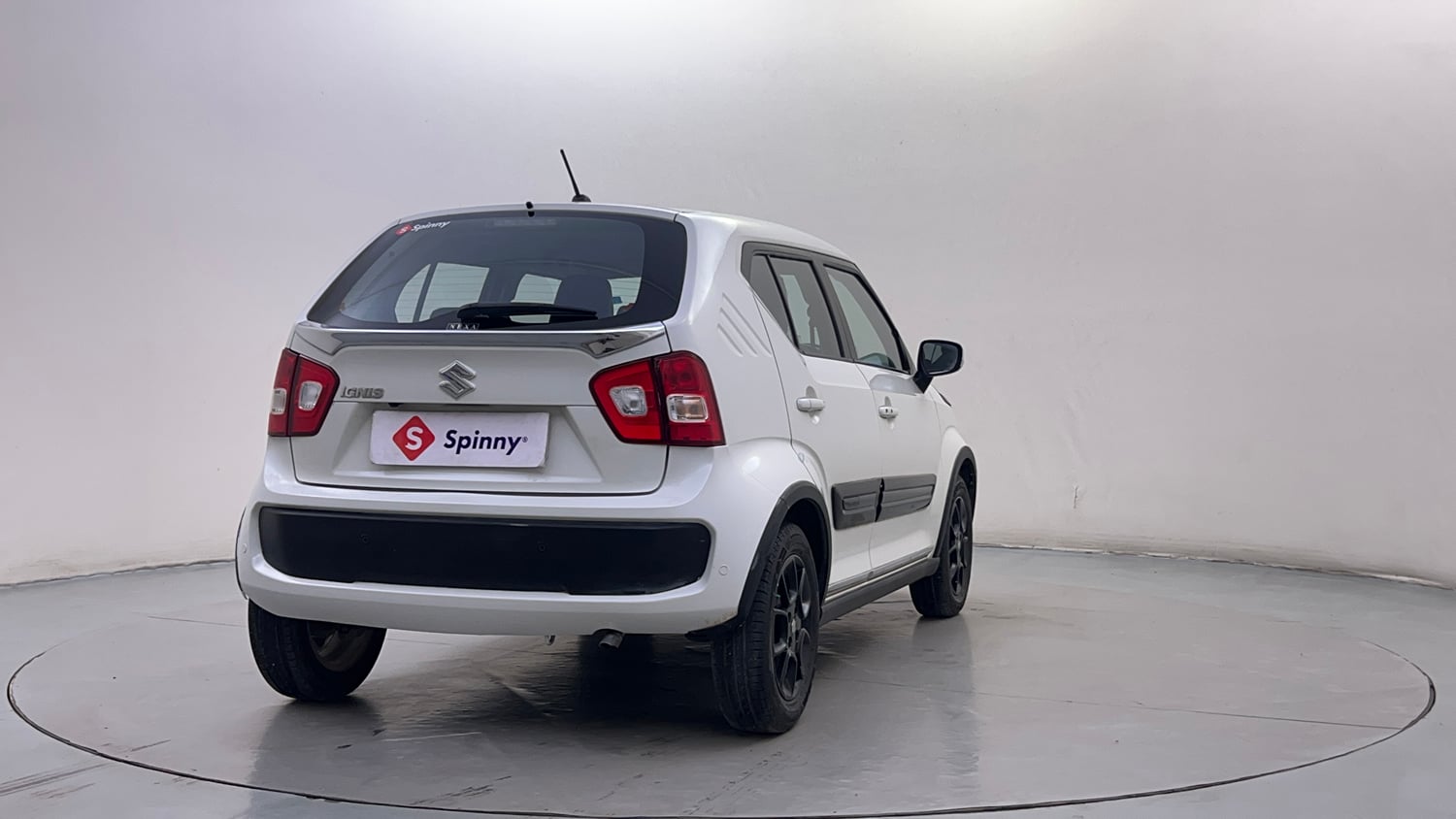 Used 2018 Maruti Suzuki Ignis Alpha 1.2 AMT Petrol Automatic exterior RIGHT REAR CORNER VIEW