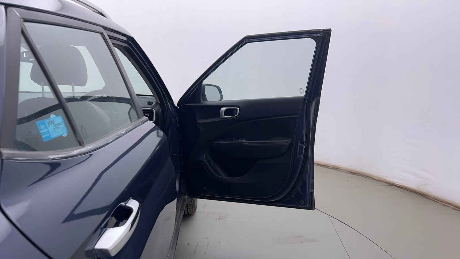 Used 2019 Hyundai Venue SX 1.4 (O) CRDi Diesel Manual interior RIGHT FRONT DOOR OPEN VIEW