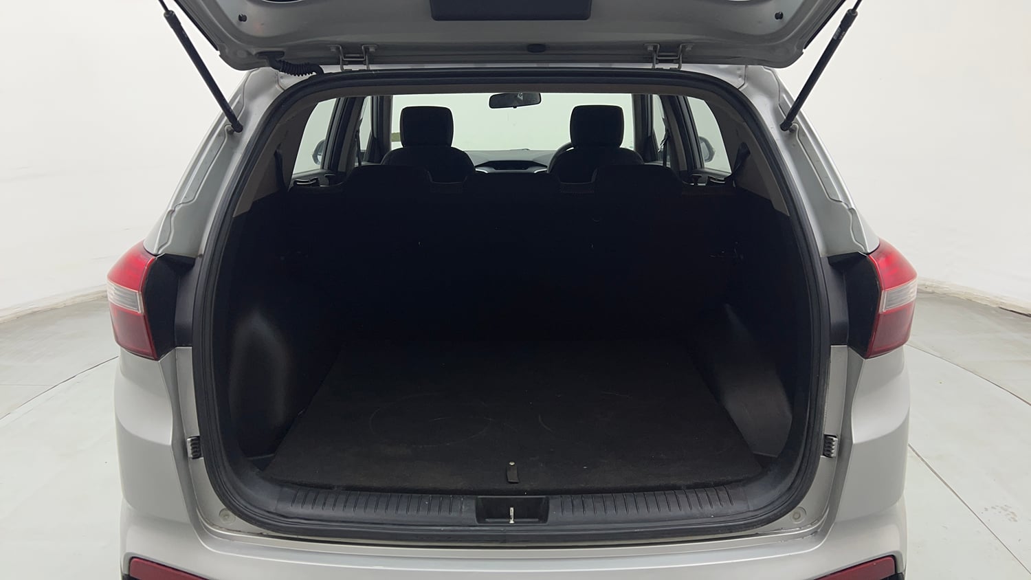 Used 2018 Hyundai Creta E Plus 1.6 Petrol Petrol Manual interior DICKY INSIDE VIEW