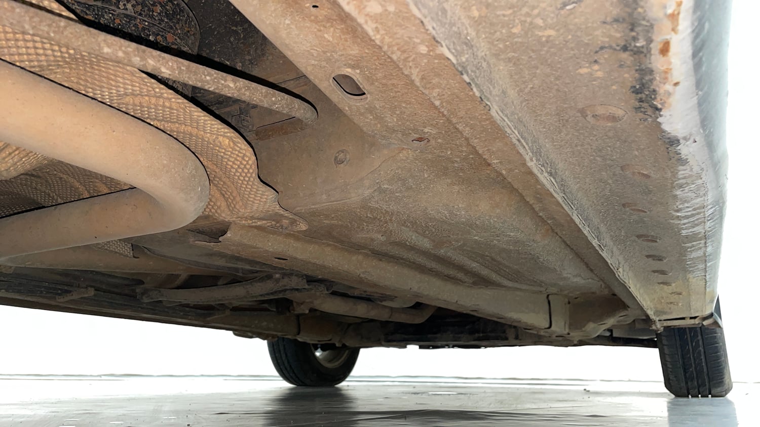 Used 2015 Ford Figo Titanium1.5 TDCi Diesel Manual extra REAR RIGHT UNDERBODY VIEW