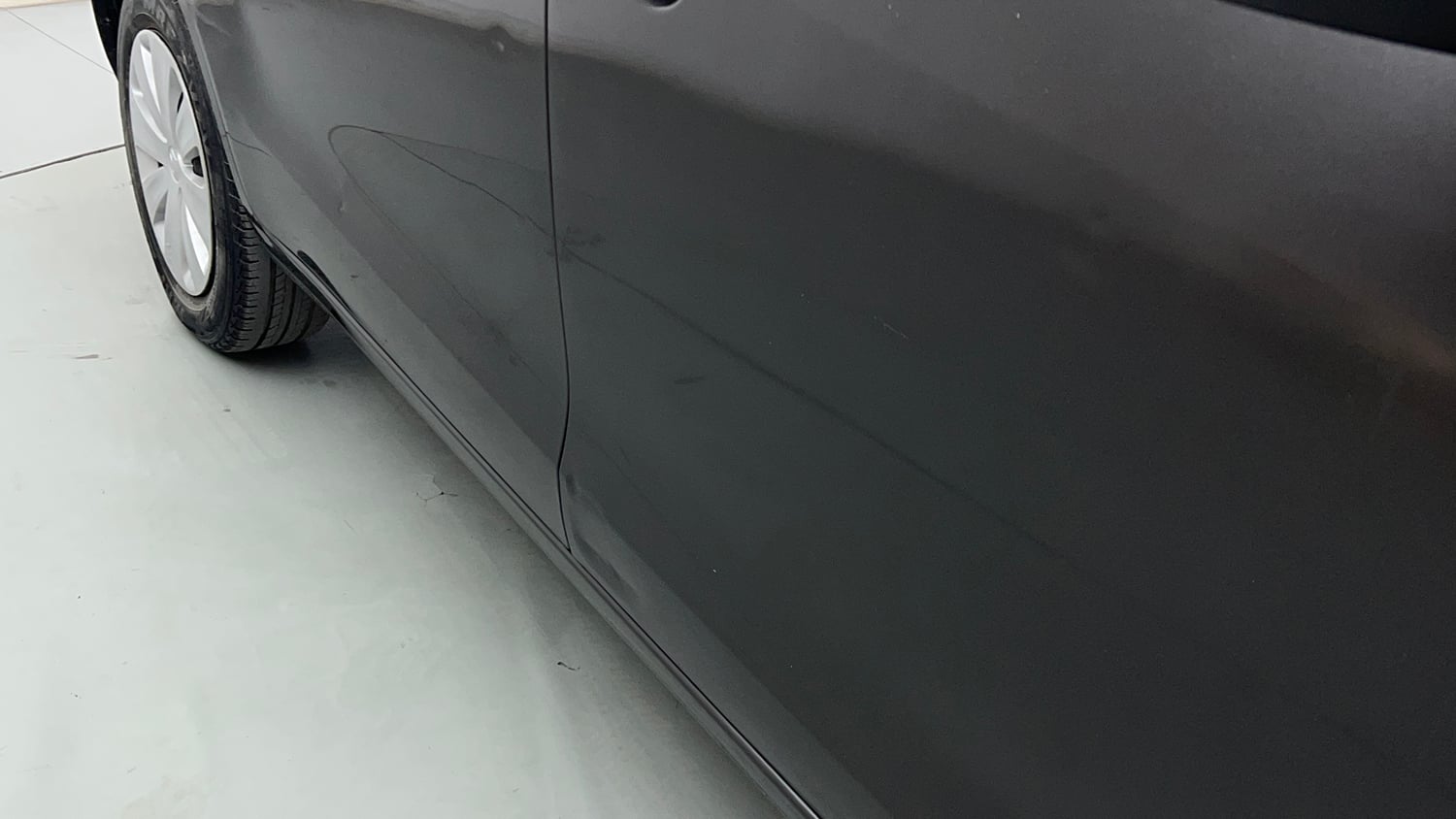 Used 2018 Maruti Suzuki Ertiga VXI Petrol Manual dents MINOR DENT
