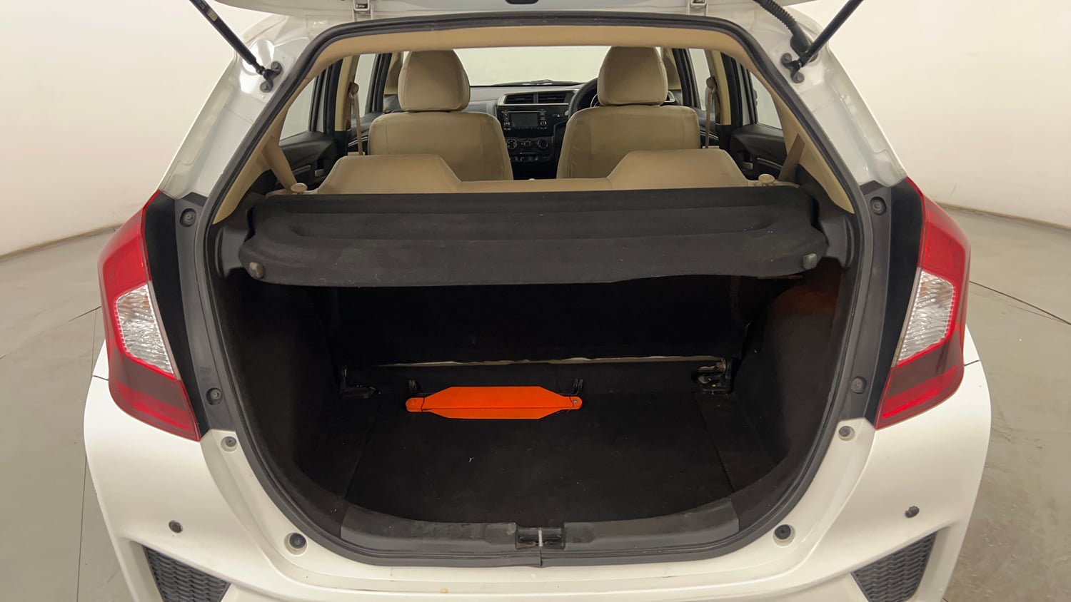 Used 2016 Honda Jazz SV Petrol Petrol Manual interior DICKY INSIDE VIEW
