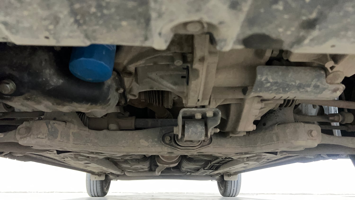 Used 2022 Hyundai Aura S 1.2 AMT Petrol Petrol Automatic extra FRONT LEFT UNDERBODY VIEW