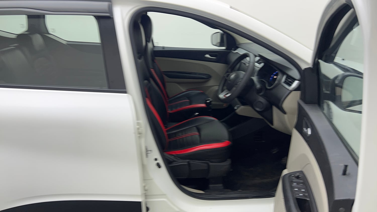 Used 2024 Renault Triber RXZ Petrol Manual interior RIGHT SIDE FRONT DOOR CABIN VIEW