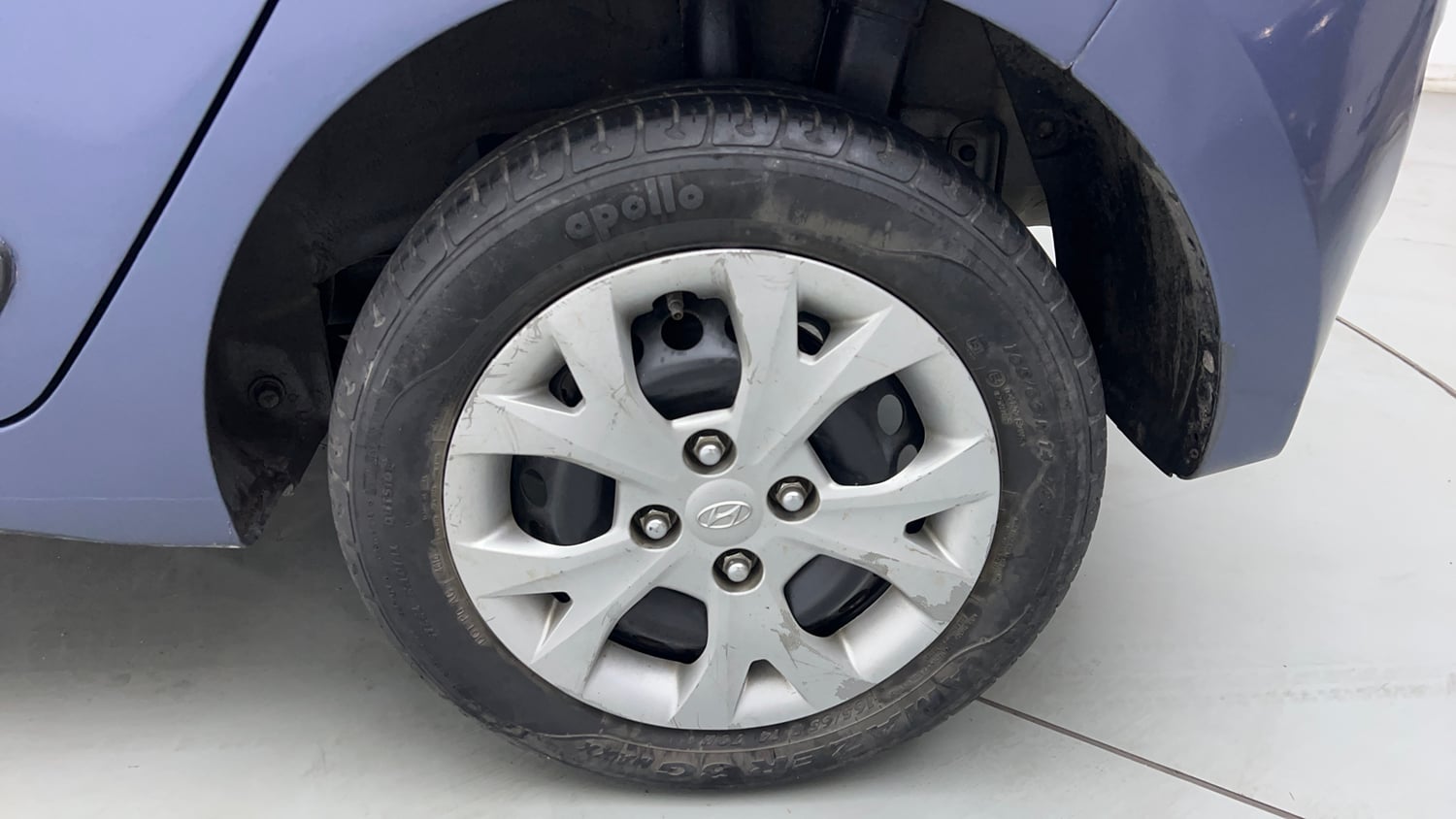 Used 2017 Hyundai Grand i10 Magna 1.2 Kappa VTVT Petrol Manual tyres LEFT REAR TYRE RIM VIEW