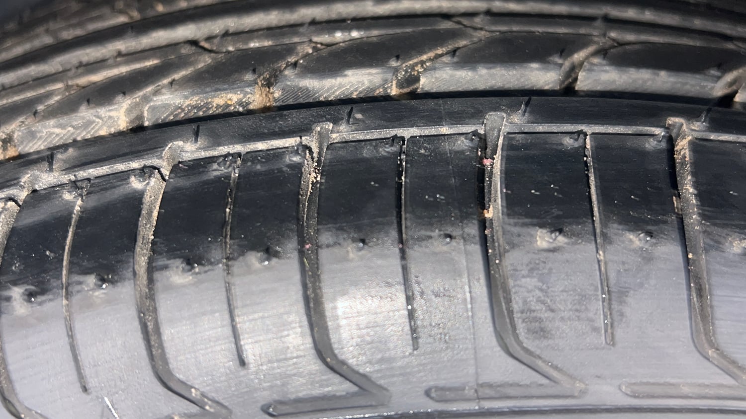 Used 2022 Tata Nexon XZ Plus (O) Petrol Manual tyres LEFT FRONT TYRE TREAD VIEW