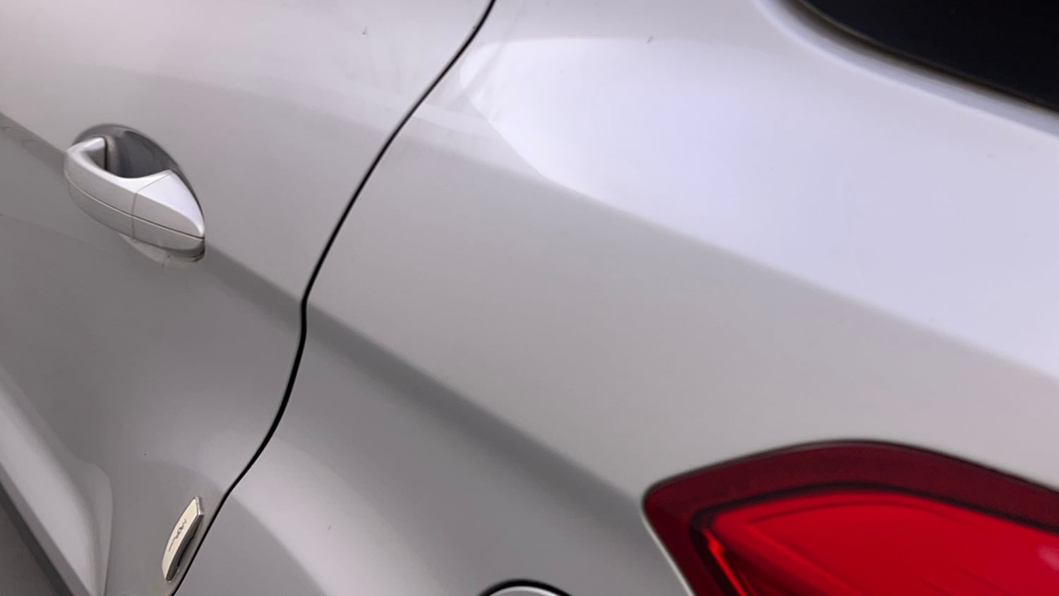 Used 2016 Ford EcoSport Titanium 1.5L Ti-VCT Petrol Manual dents MINOR SCRATCH