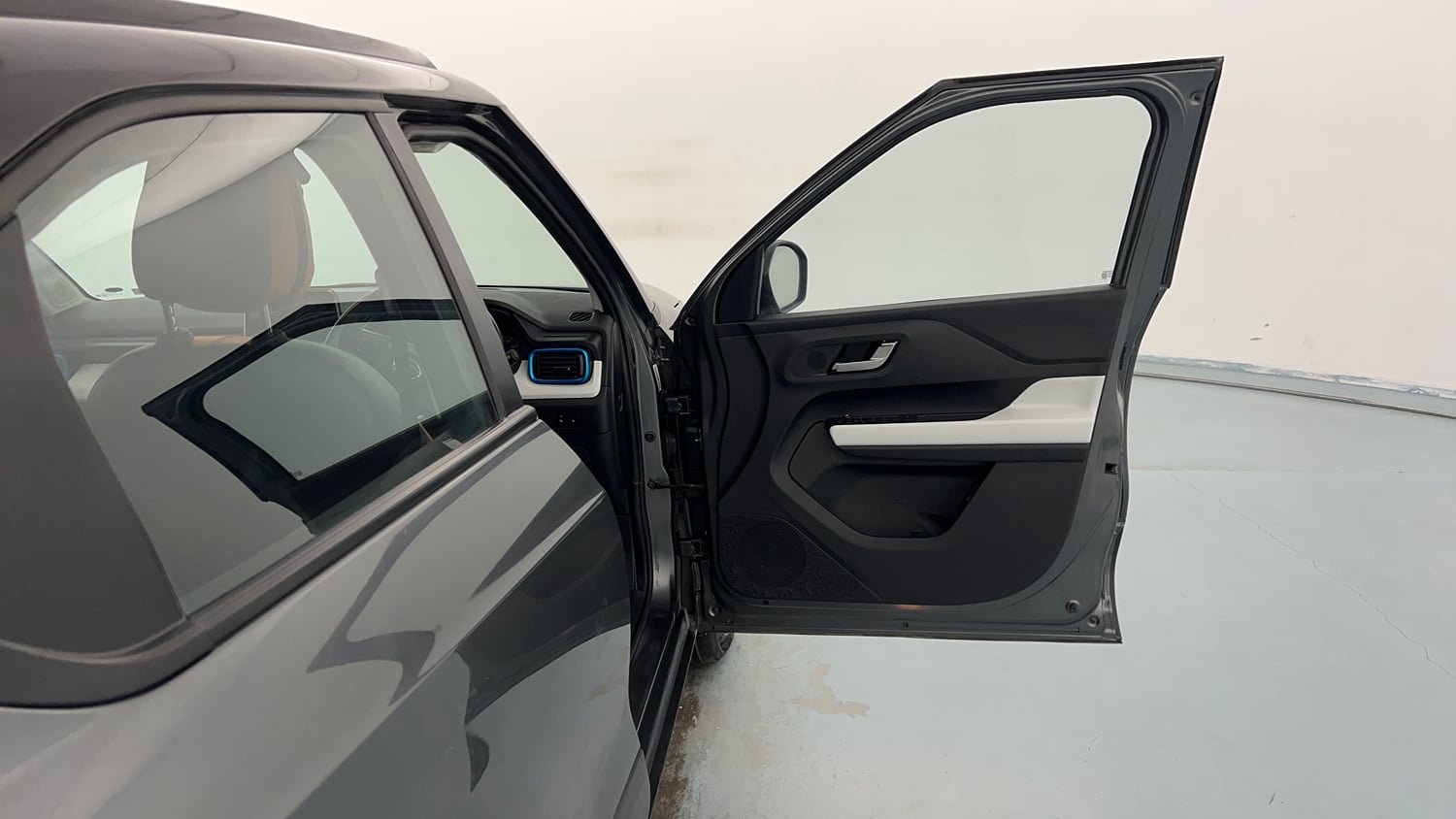 Used 2022 Tata Punch Creative Dual Tone Petrol Manual interior RIGHT FRONT DOOR OPEN VIEW