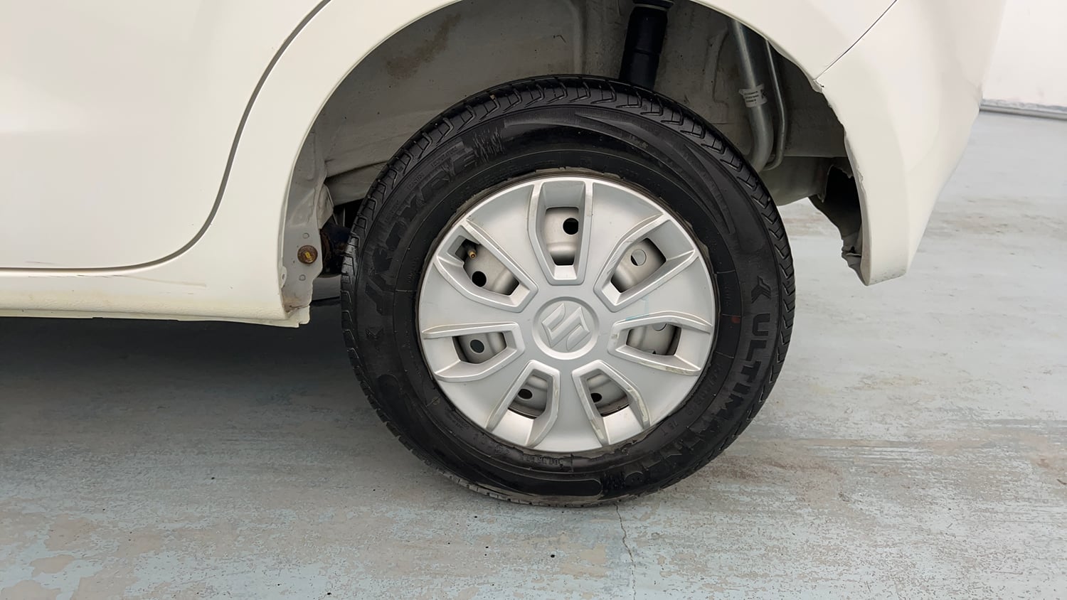 Used 2022 Maruti Suzuki Wagon R LXI 1.0 Petrol Manual tyres LEFT REAR TYRE RIM VIEW